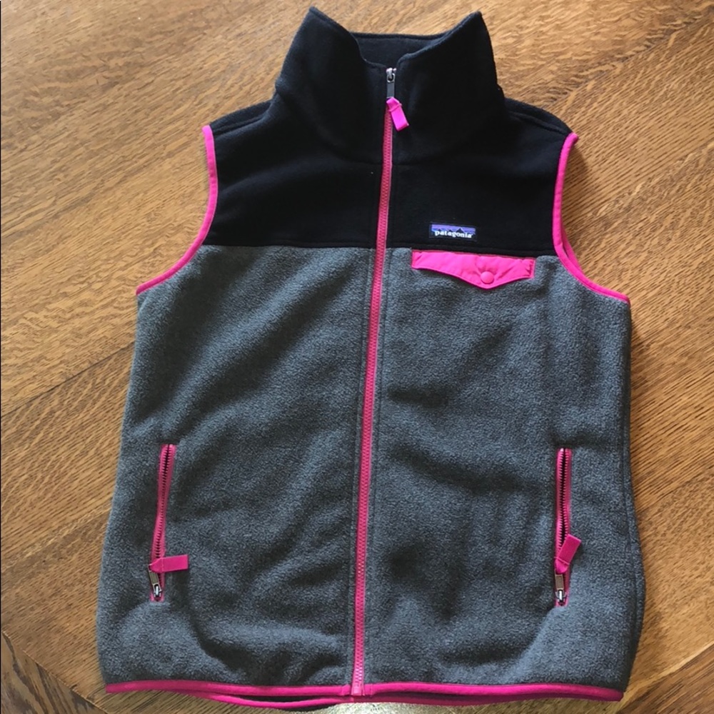 Patagonia Women's Gray & Black Fleece Vest with Pink Trim